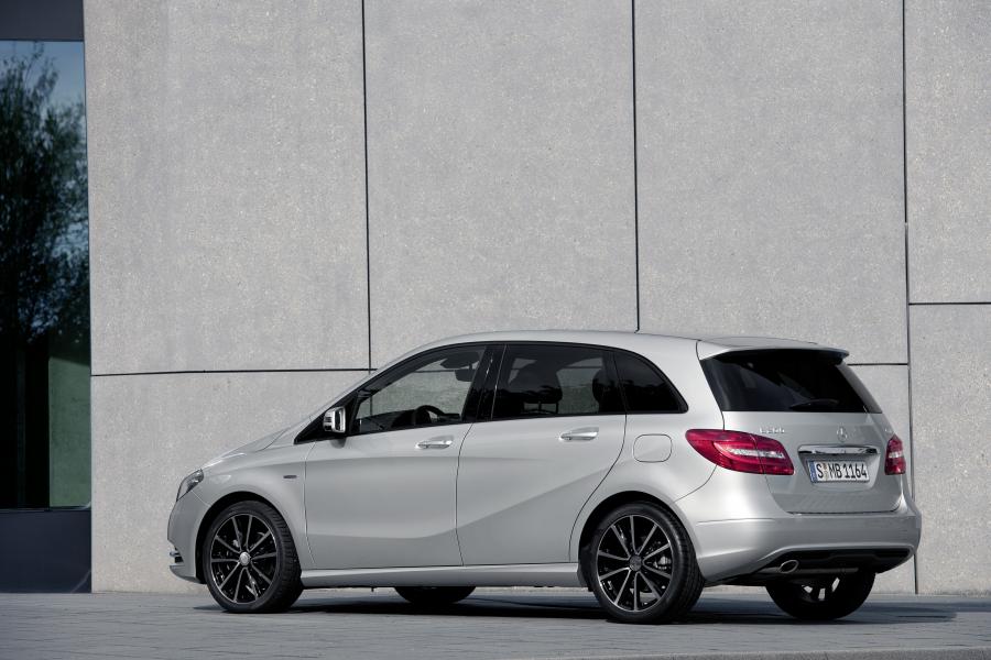  Mercedes-Benz B-Class 2011 года  (фото 128 из 204)